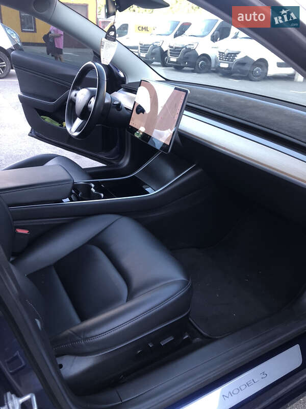 Седан Tesla Model 3 2018 в Хмельницькому