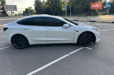 Седан Tesla Model 3 2019 в 
