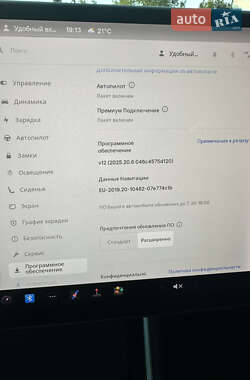 Седан Tesla Model 3 2019 в 