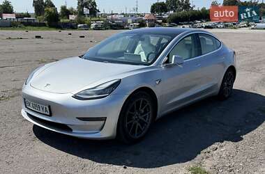 Седан Tesla Model 3 2018 в 