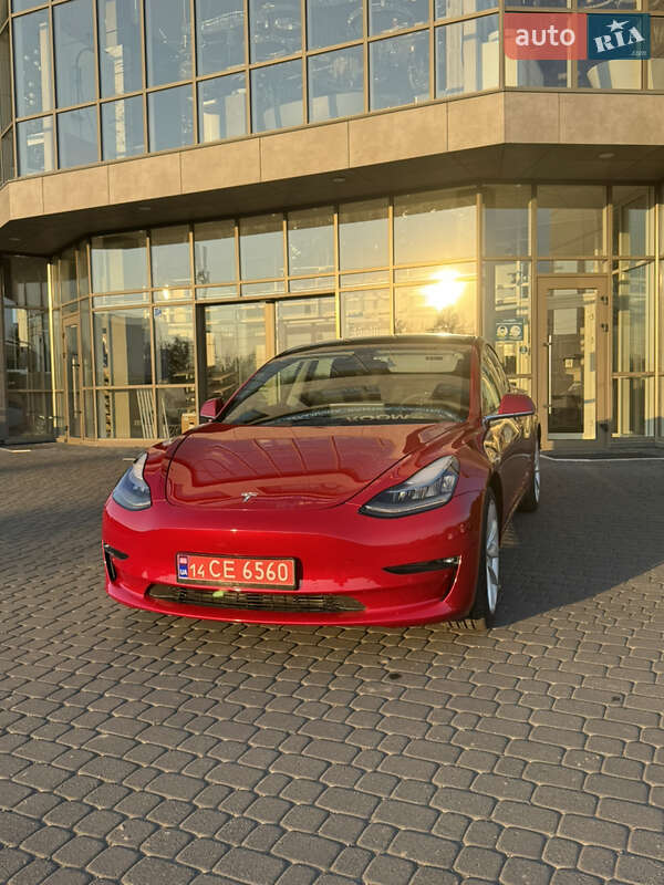 Седан Tesla Model 3 2020 в Хмельницком