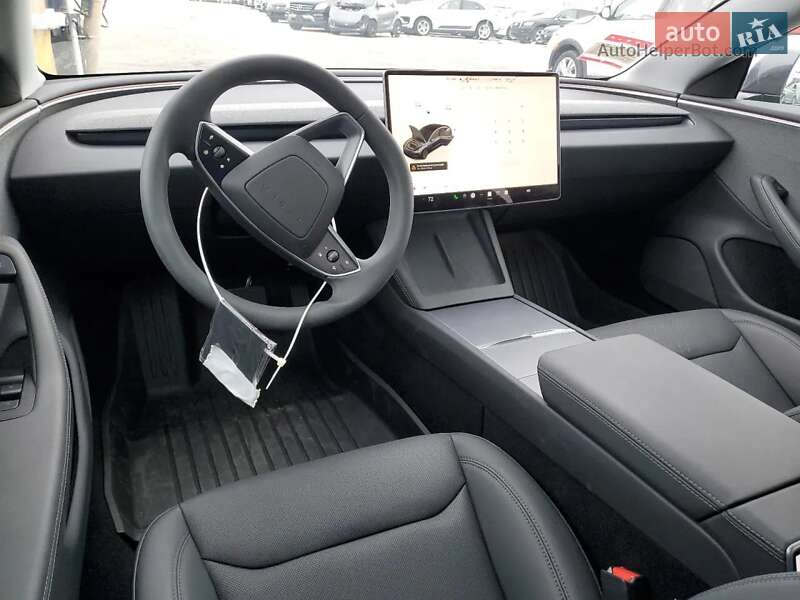 Седан Tesla Model 3 2025 в Умани