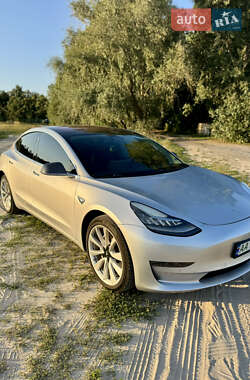 Tesla Model 3 2018
