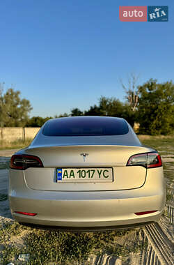 Седан Tesla Model 3 2018 в 