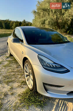 Седан Tesla Model 3 2018 в 