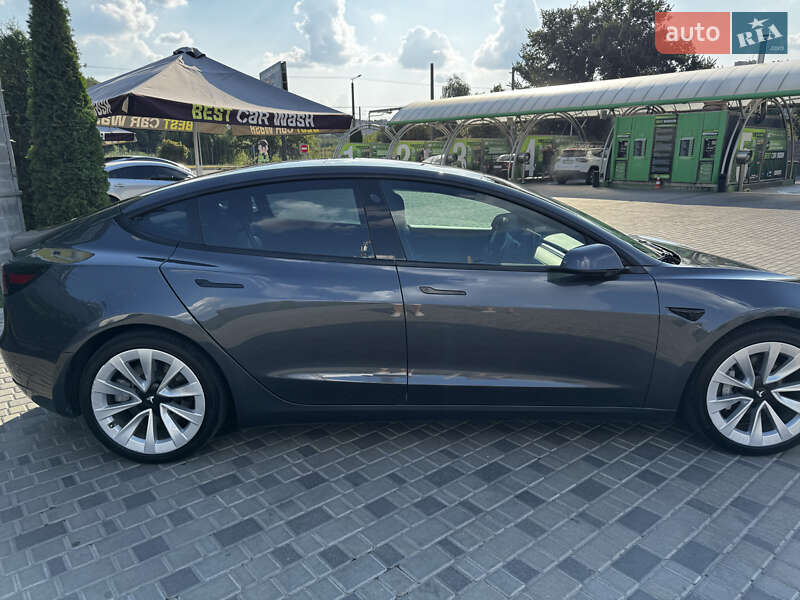 Седан Tesla Model 3 2020 в Кропивницком