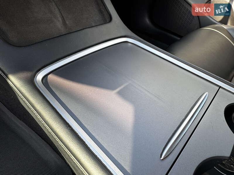 Седан Tesla Model 3 2020 в Кропивницком