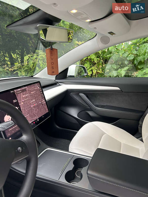 Седан Tesla Model 3 2021 в Чернівцях фото 13 Седан Tesla Model 3 2021 в Чернівцях