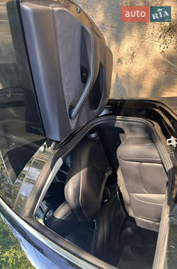 Седан Tesla Model 3 2019 в Кобеляках