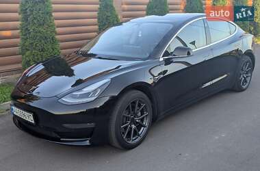 Седан Tesla Model 3 2019 в Києві