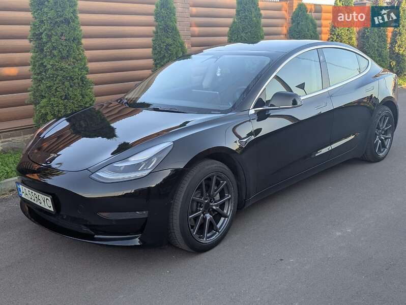 Tesla Model 3 2019