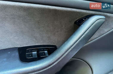 Седан Tesla Model 3 2020 в 