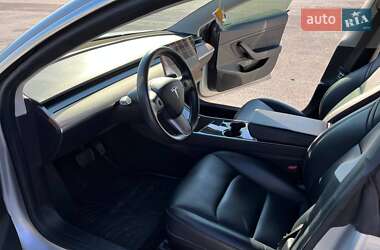 Седан Tesla Model 3 2018 в 