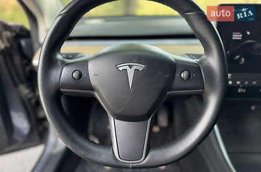 Седан Tesla Model 3 2018 в 
