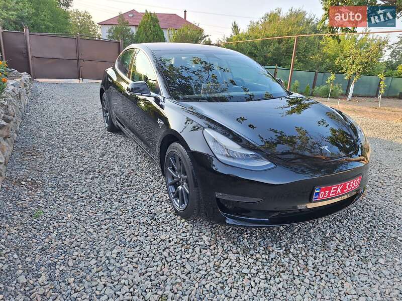 Tesla Model 3 2018