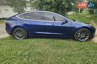 Седан Tesla Model 3 2018 в 