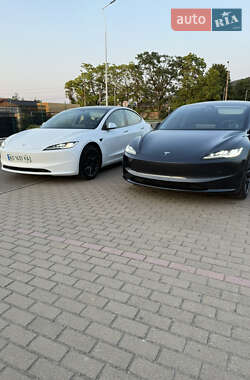 Седан Tesla Model 3 2024 в Виноградові