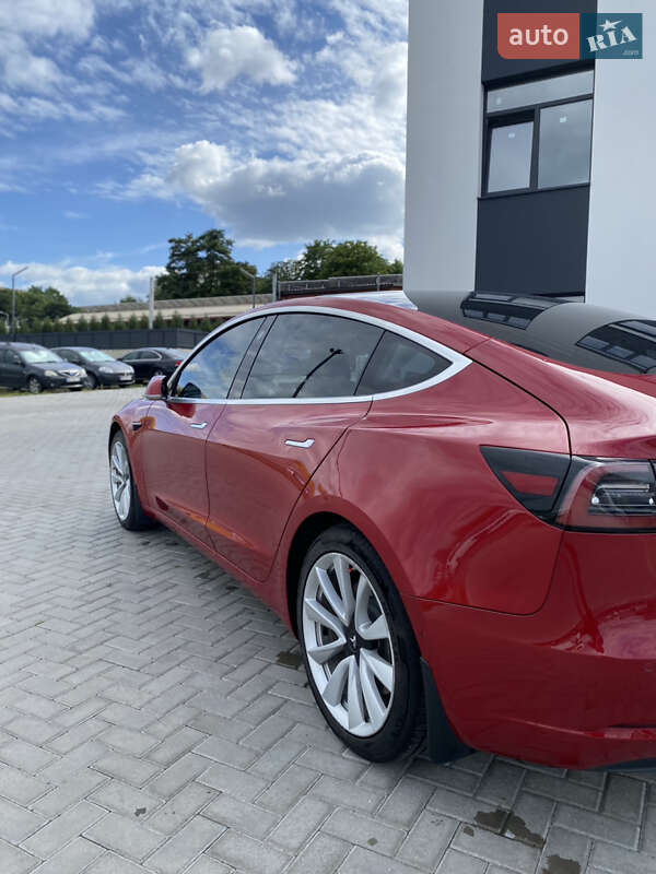 Седан Tesla Model 3 2019 в Рівному фото 9 Седан Tesla Model 3 2019 в Рівному