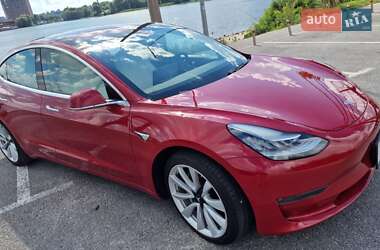 Седан Tesla Model 3 2018 в 