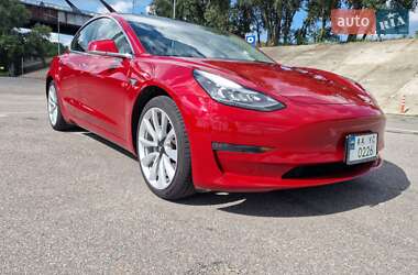 Седан Tesla Model 3 2018 в 