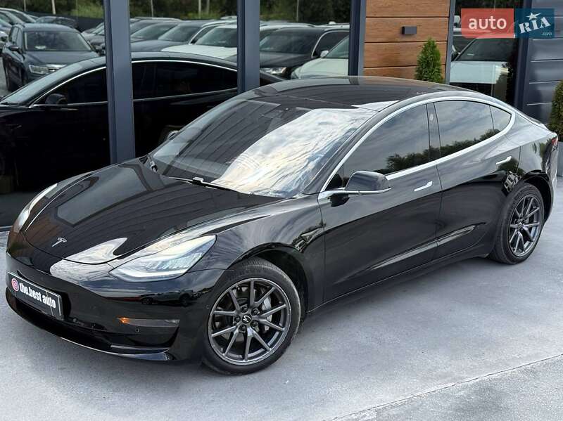 Tesla Model 3 2019