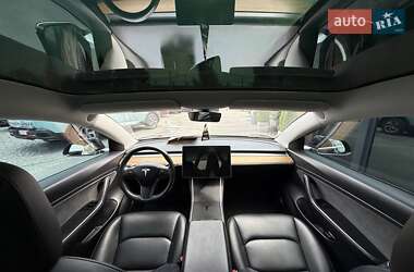 Седан Tesla Model 3 2019 в 