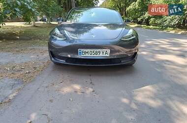 Седан Tesla Model 3 2020 в Ромнах