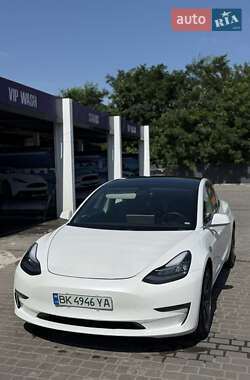 Tesla Model 3 2020 Tesla Model 3 2020