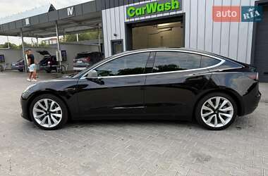 Седан Tesla Model 3 2019 в 