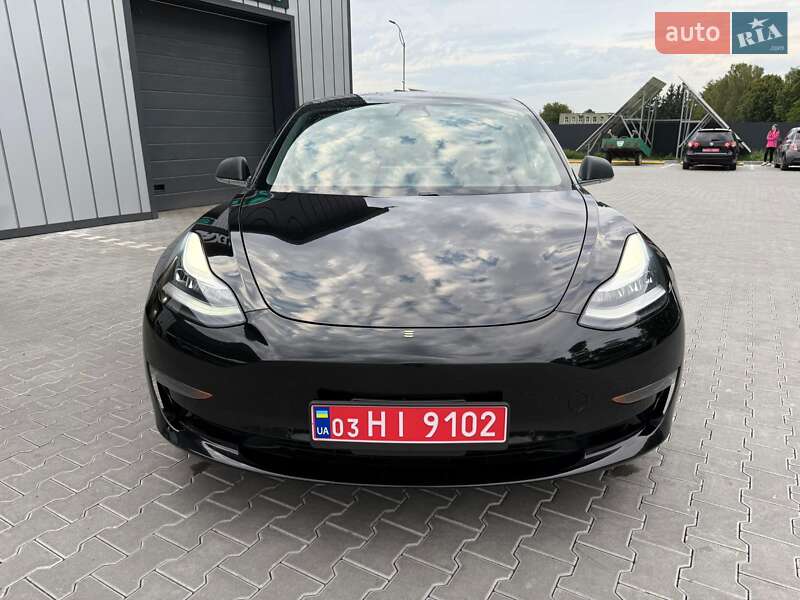 Седан Tesla Model 3 2019 в Владимире