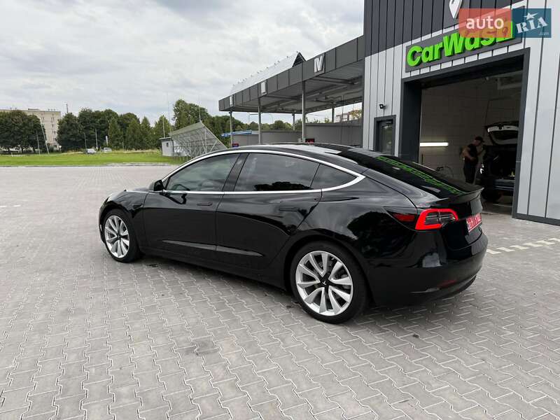 Седан Tesla Model 3 2019 в Владимире