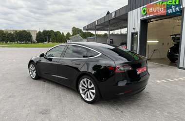 Седан Tesla Model 3 2019 в 