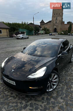 Седан Tesla Model 3 2019 в 