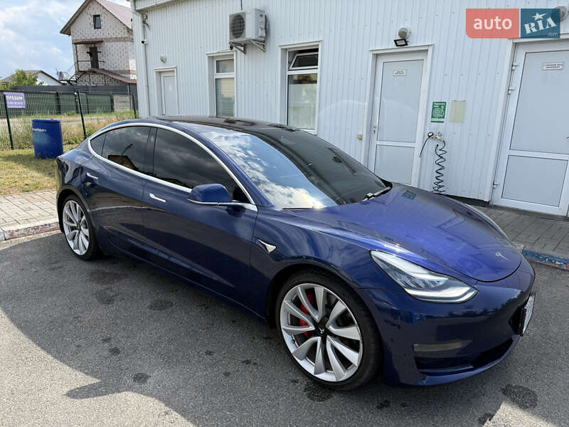 Седан Tesla Model 3 2018 в 