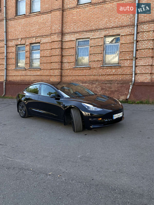 Седан Tesla Model 3 2021 в Полтаве