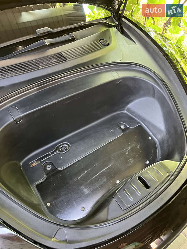 Седан Tesla Model 3 2019 в Кривом Роге