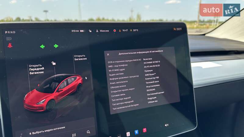 Седан Tesla Model 3 2022 в Жовкві