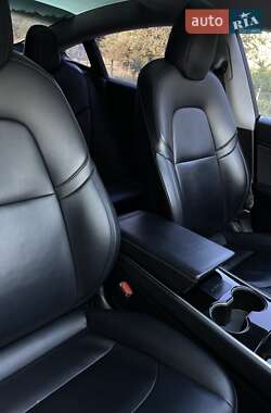Седан Tesla Model 3 2018 в 