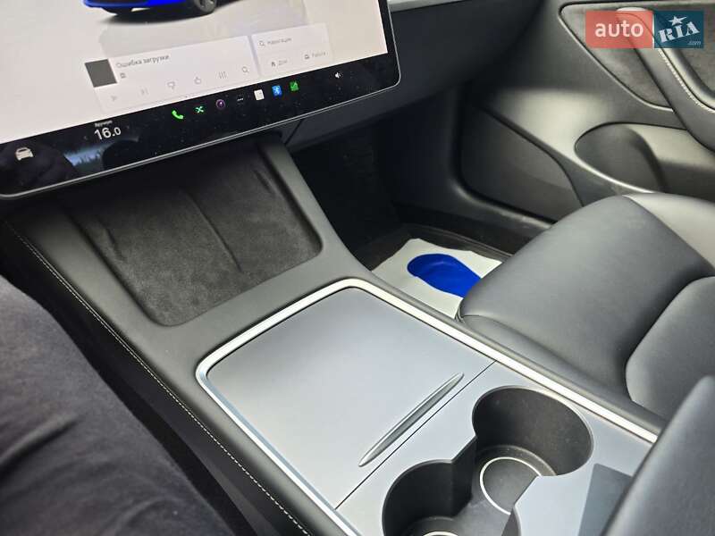 Седан Tesla Model 3 2023 в Львове