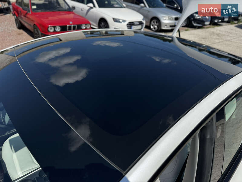 Седан Tesla Model 3 2023 в Житомире
