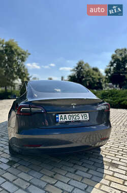 Седан Tesla Model 3 2018 в 