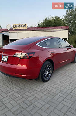 Седан Tesla Model 3 2018 в 
