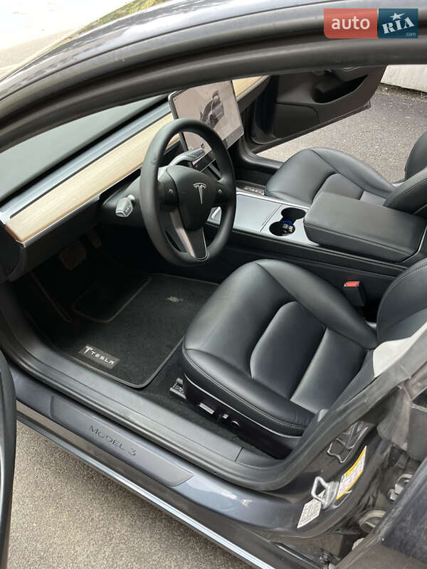 Седан Tesla Model 3 2022 в Дніпрі