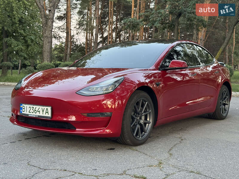 Седан Tesla Model 3 2018 в 