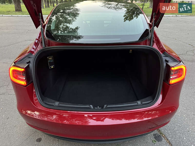 Седан Tesla Model 3 2018 в Кременчуге