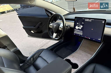 Седан Tesla Model 3 2018 в 