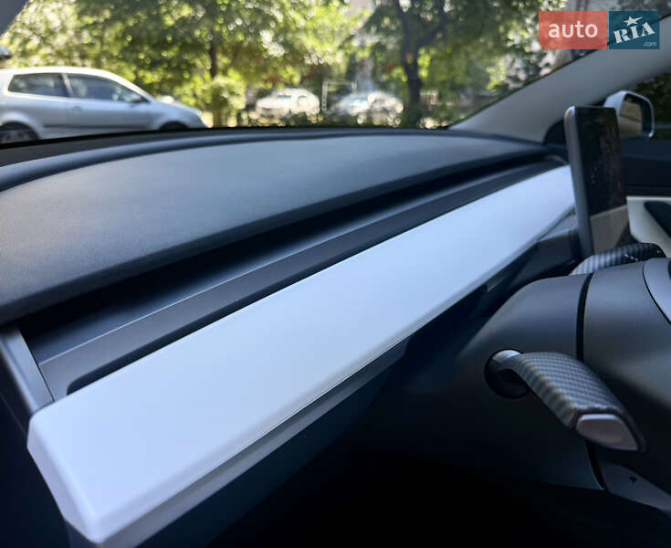 Седан Tesla Model 3 2019 в Білій Церкві