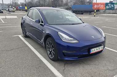 Седан Tesla Model 3 2018 в 