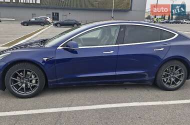 Tesla Model 3 2018