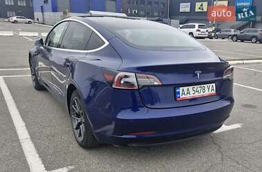Седан Tesla Model 3 2018 в 